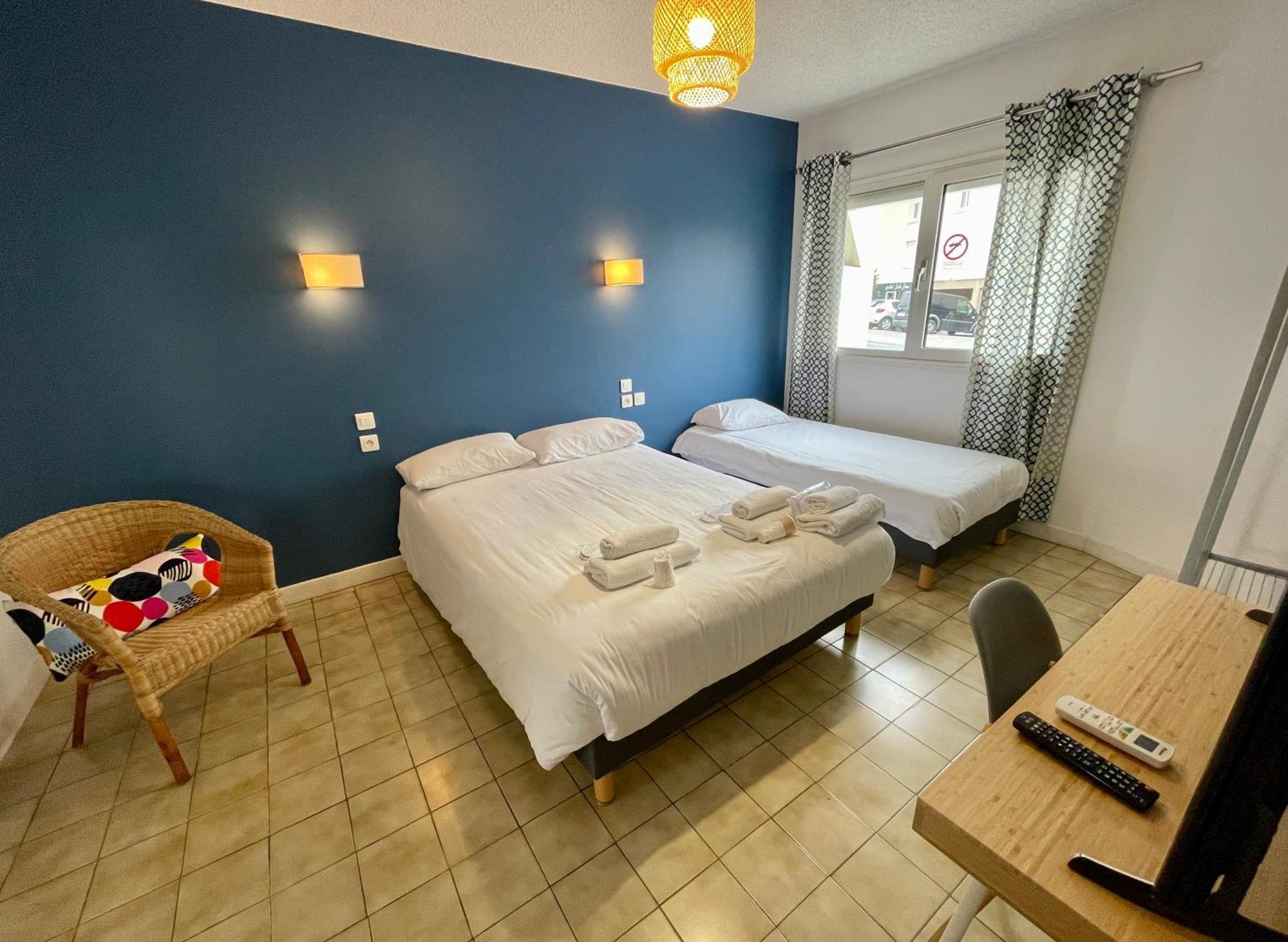 Amerique Hotel Palavas - Piscine - Plage Exteriör bild